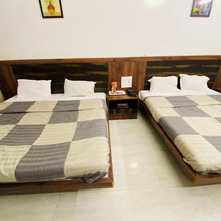 Hotel Sai Ssl Shirdi Buitenkant foto