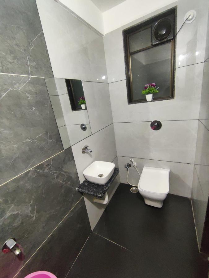Hotel Sai Ssl Shirdi Buitenkant foto